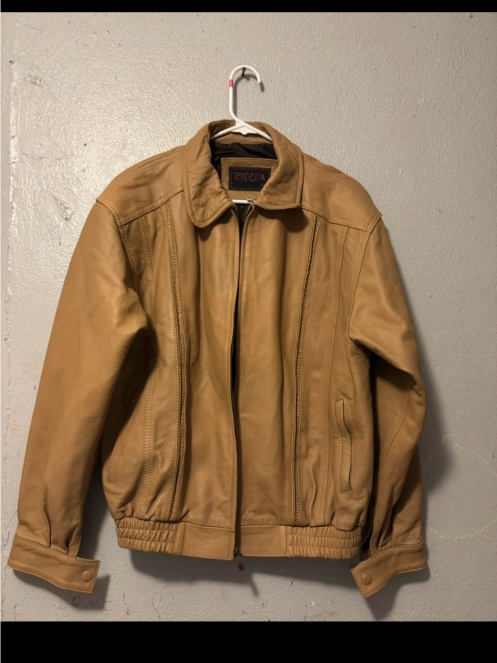 Men's Tan Leather Bomber Jacket - Classic Casual Style